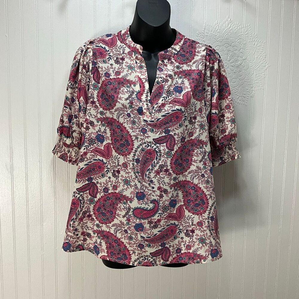 EASEL Short Sleeve Floral Blouse